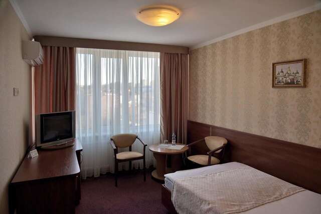 Отель Hotel Mir Ровно-16
